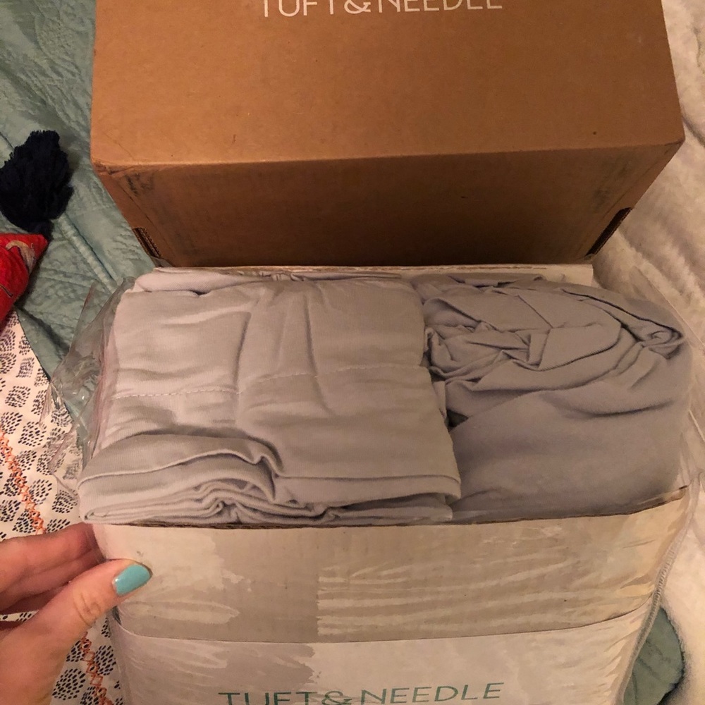 King set of sheets (Tuft & needle)
